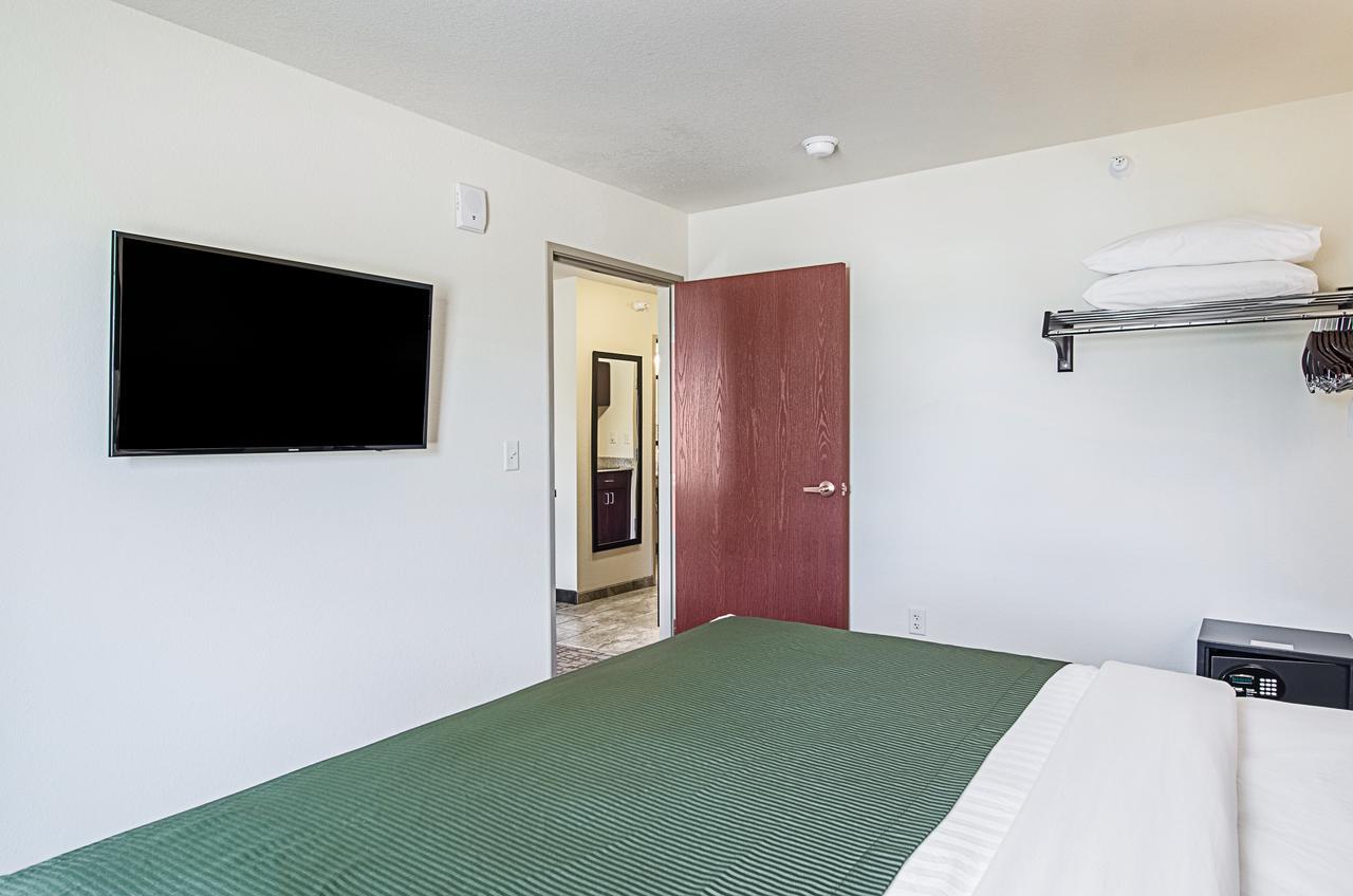 Cobblestone Inn & Suites - Guernsey 外观 照片